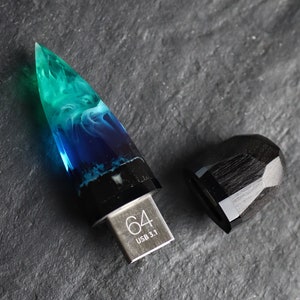 Pamięć USB dla graczy – świecąca kryształowa pamięć z żywicy drzewnej, fantastyczny prezent technologiczny dla niego