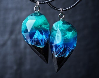 Couple necklace Northern lights Glow in the dark
