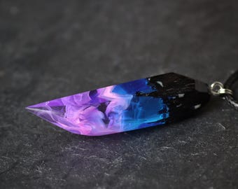 Resin necklace • Handmade jewelry • Personalized gift • Glow in the dark • Charm necklace • Northern lights pendant
