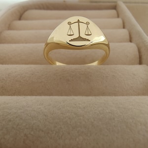 Scales Of Justice Ring, Balance jewelry, Libra Scale Ring, Scale Justice ring, Lawyer Ring, Graduation Gift, Judge Ring, Law Student Jewelry