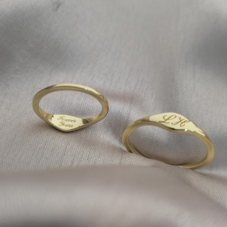 Gepersonaliseerde dubbele initiaalring | Initialen paar gegraveerd | Bijpassende ringen | Cadeau voor BFF | Cadeau bruidsmeisje afbeelding 3