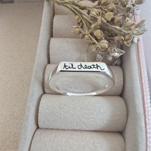 Anillo con escritura a mano personalizada, anillo con escritura a mano "Hasta la muerte", anillo minimalista delicado, anillo con sello con escritura a mano real, anillo conmemorativo, regalos "Hasta la muerte"
