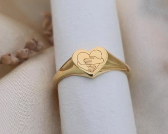 Personalized Hug Ring | Hugging Hands Ring | Heart Signet Ring | Gift for Daughter BFF Sister | Minimalist Love Ring | 925 Stamped |