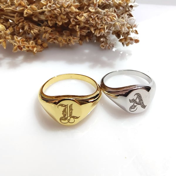 Sterling Silver Initial Signet Ring, Designer Letter Signet Ring, Oval Signet Ring, Alphabet Ring, Unique Initials, Cool Stylish Signet Ring