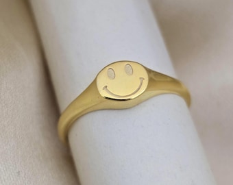 Smiley Ring 14K Gold | Smiley Signet Ring | Happy Face Ring | Smiley Face Ring | Friendship Ring | Sterling Silver Jewelry