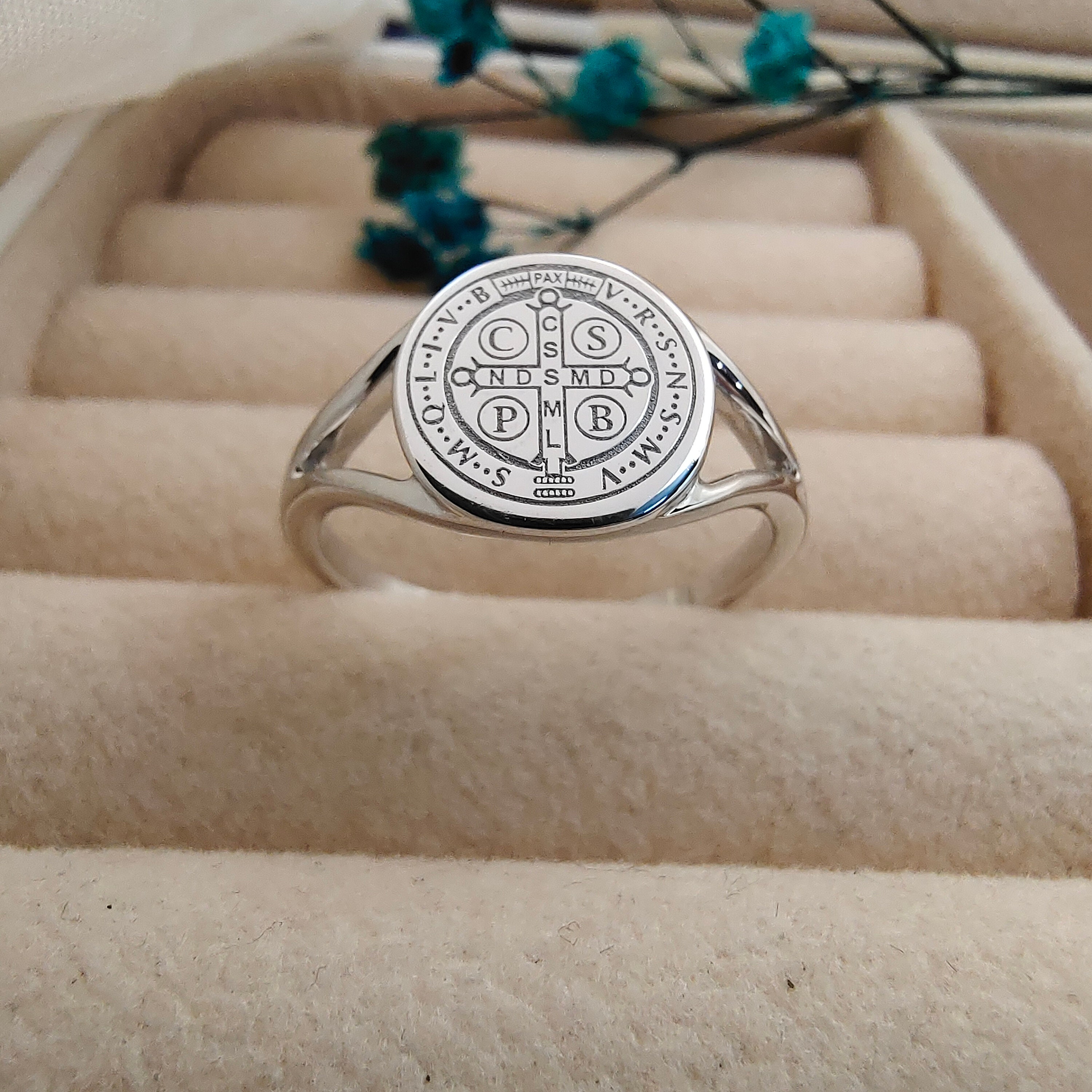 Anillos de san benito new arrivals