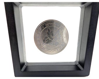 Cyndaquill Pokemon Japanese Metal Battle Coin Medal Nintendo + Free Case!