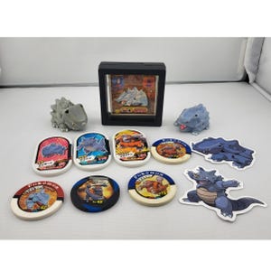 Rhyhorn Rhydon Rhyperior Lot Cijfers Pokemon Center Tomy Bandai Vingerpoppetjes Amada Card Sticker Munten Tokens Bundel Speelgoed
