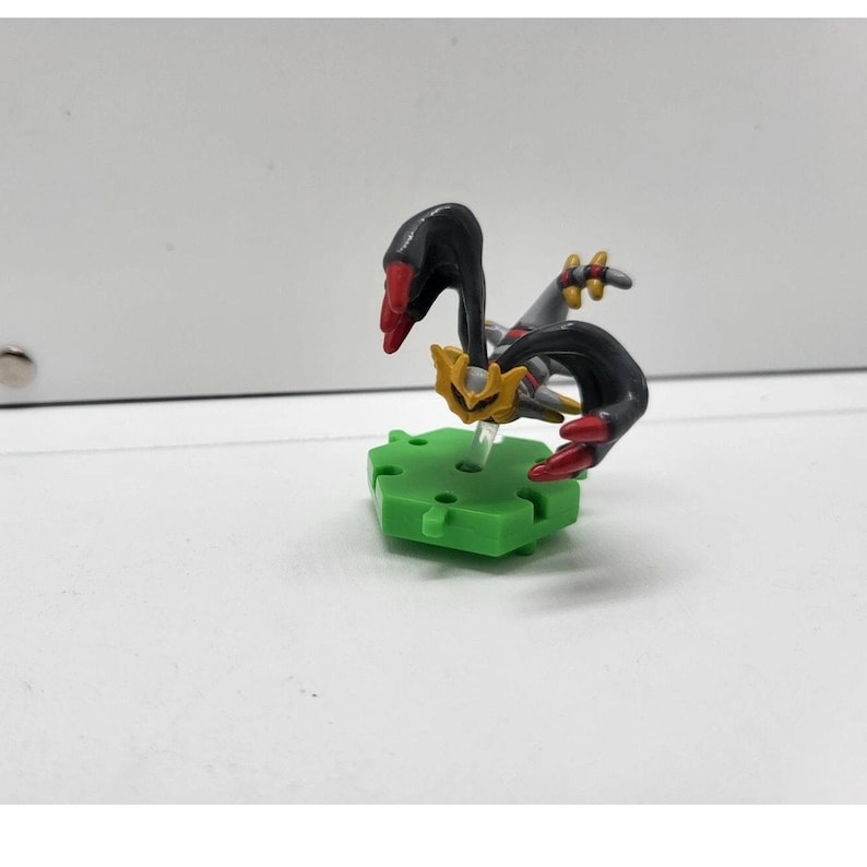 Giratina Bandai Pokemon Center Figur #18 Bild 1