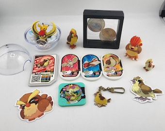 Pidgey Pidgeotto Pidgeot Lot Bundle Pokemon Center Bandai Tomy Figuren Münzen Tokens