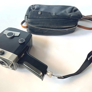 Movie Camera Quartz 1x8C-2 - Made in USSR - Retro cinema - Antique camera - Leather case - Gift for collector - Art decor - Old movie camera