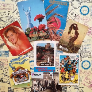 Ukrainische Zeitungen und Zeitschriften, Werbung, Vintage Sowjetische Taschenkalender, Set von 8 farbigen Kalendern, Retro Kalender, 80-90er Jahre.