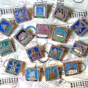 Museum of Architecture and Life of Ukraine, Vintage Pin Badges, Set of 16 Colorful Badges, Ukrainian Culture, History of Uktaine, 80s, Rare.