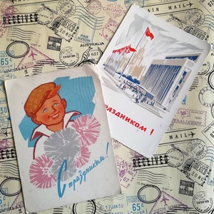 Herzlichen Glückwunsch, Froher Urlaub, Set von 2 Vintage Sowjetischen Postkarten, Beschriftet auf, Sowjetischer Junge, Moskauer Moskau, Made in UdSSR, 60er Jahre, Selten.