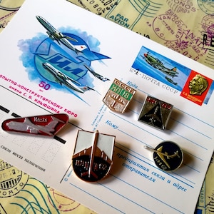 Soviet Airplanes Il, Aviation in USSR, Ilyushin Aircraft Design Bureau, Set of postcard and 5 Vintage Soviet Multicolor Pin Badges, Rarity.