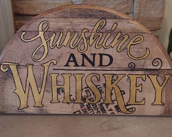 Sol y whisky, arte en barril hecho a mano, decoración rústica única, regalo de bar