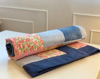 Handgemaakte patchworkdeken/quilt voor baby's, unisex geruite speelquilt