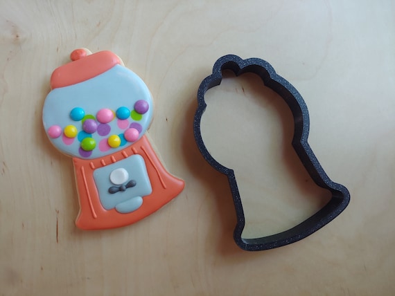 Gumball machine sugar cookie cutter