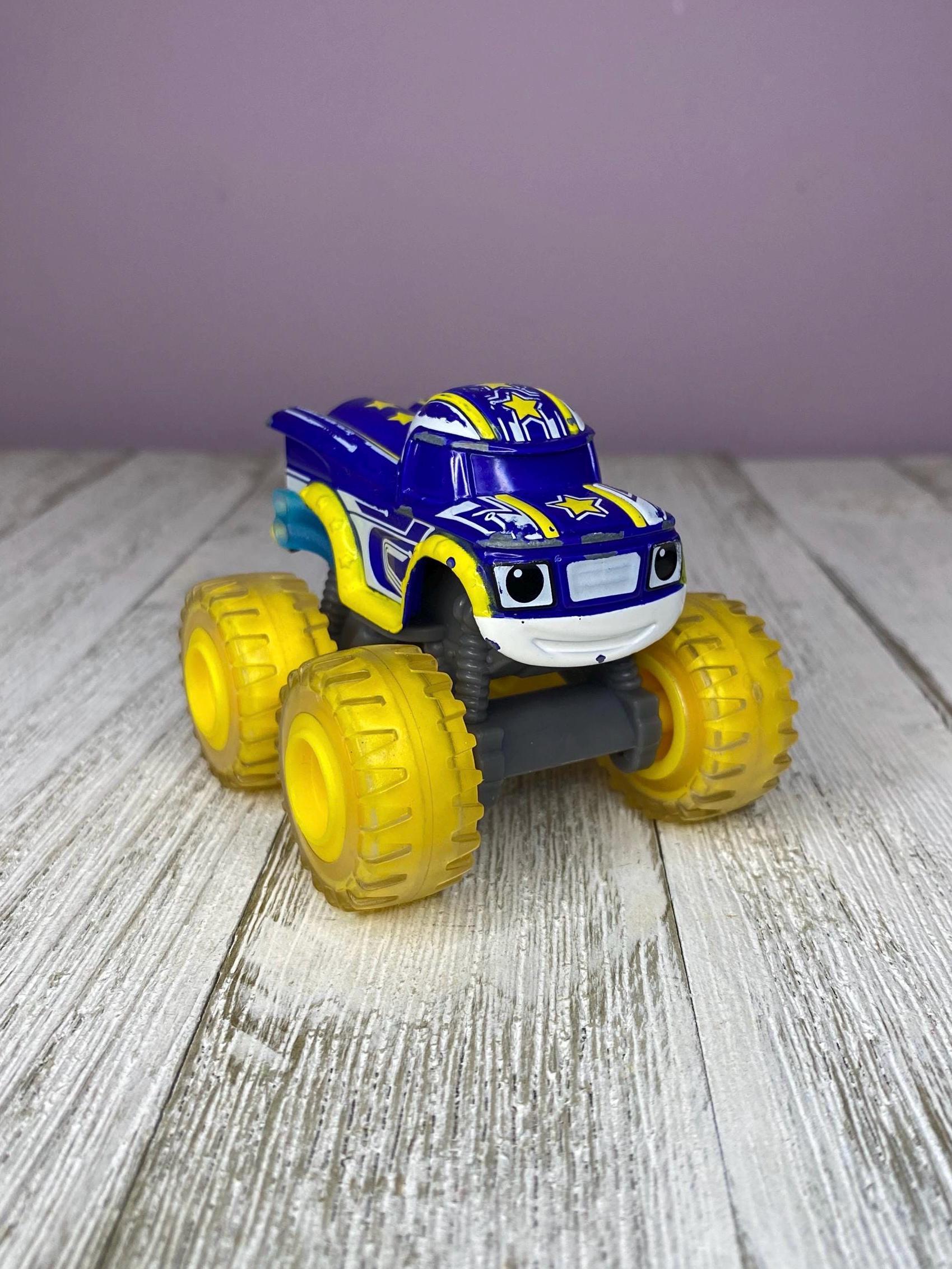 Blaze and the Monster Machines Robot Riders Darington Diecast