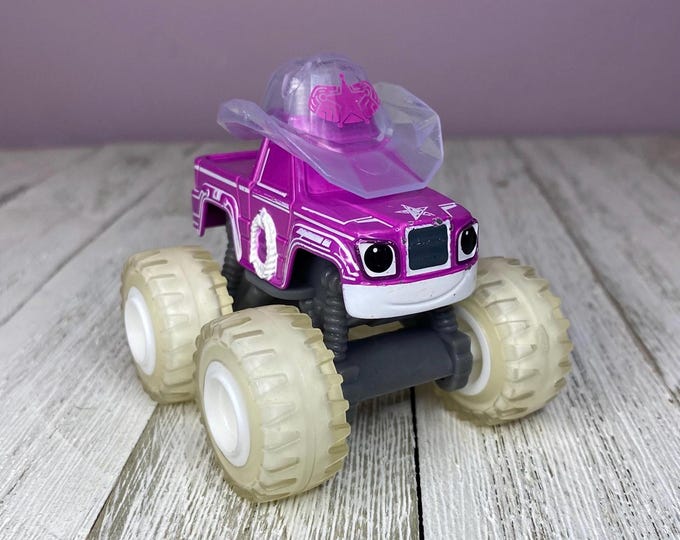 Blaze and the Monster Machines Robot Riders Starla Diecast Vehicle ...