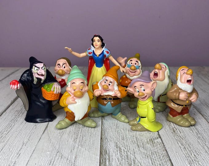 disney-snow-white-and-the-seven-dwarfs-pvc-figures-cake-toppers-snow