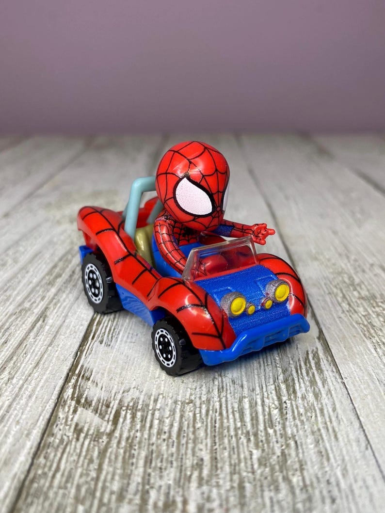 Hot Wheels Racer Verse Marvel Spiderman 2.25” Diecast Car (See Description) bild 1