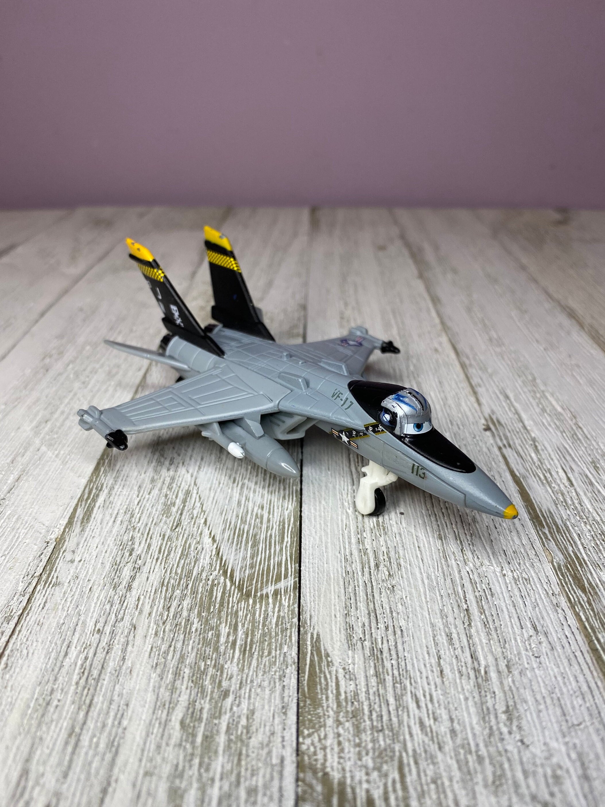 Planes Bravo Aufzieh-Flugzeug - Miniatur Fahrzeug Mit Propeller Für Kinder