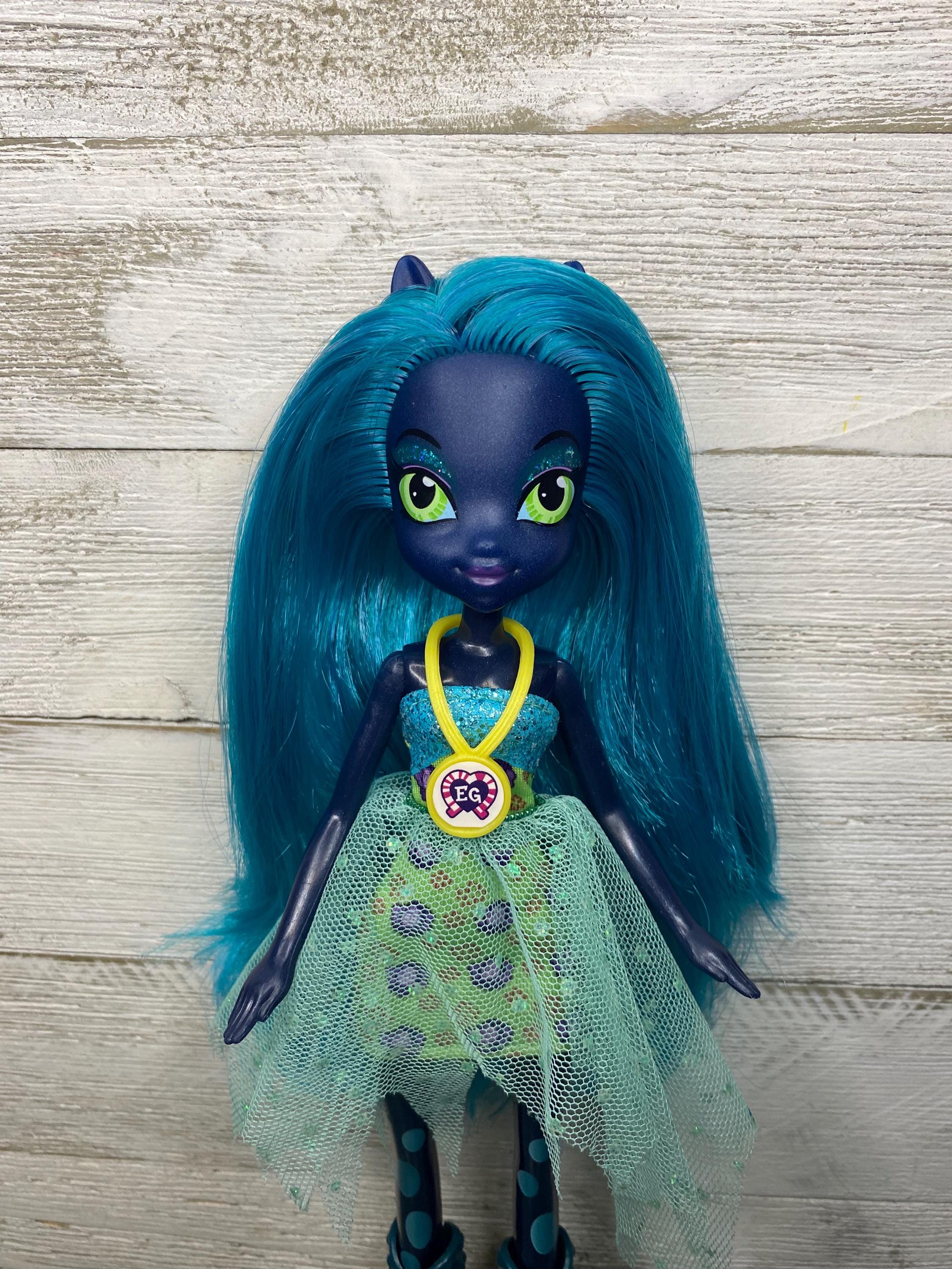 MLP Equestria Girls Pony Mania Queen Chrysalis 9” Fashion Doll