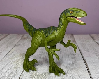 Jurassic World Camp Cretaceous Green Velociraptor 6.5” Dinosaur Action Figure (Mattel, Amblin) Jurassic Park Dinosaur