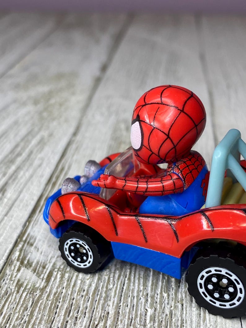 Hot Wheels Racer Verse Marvel Spiderman 2.25” Diecast Car (See Description) bild 6