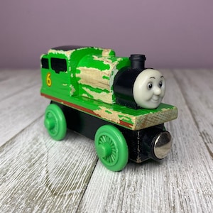 Thomas and Friends Wooden Railway Percy 3” Engine (2000 Britt Allcroft) Very Damaged/Flawed