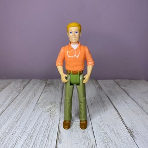 Playskool People My Neighborhood Dollhouse Dad Blonde Man 6” Figure (1993 Playskool Victorian Dollhouse)