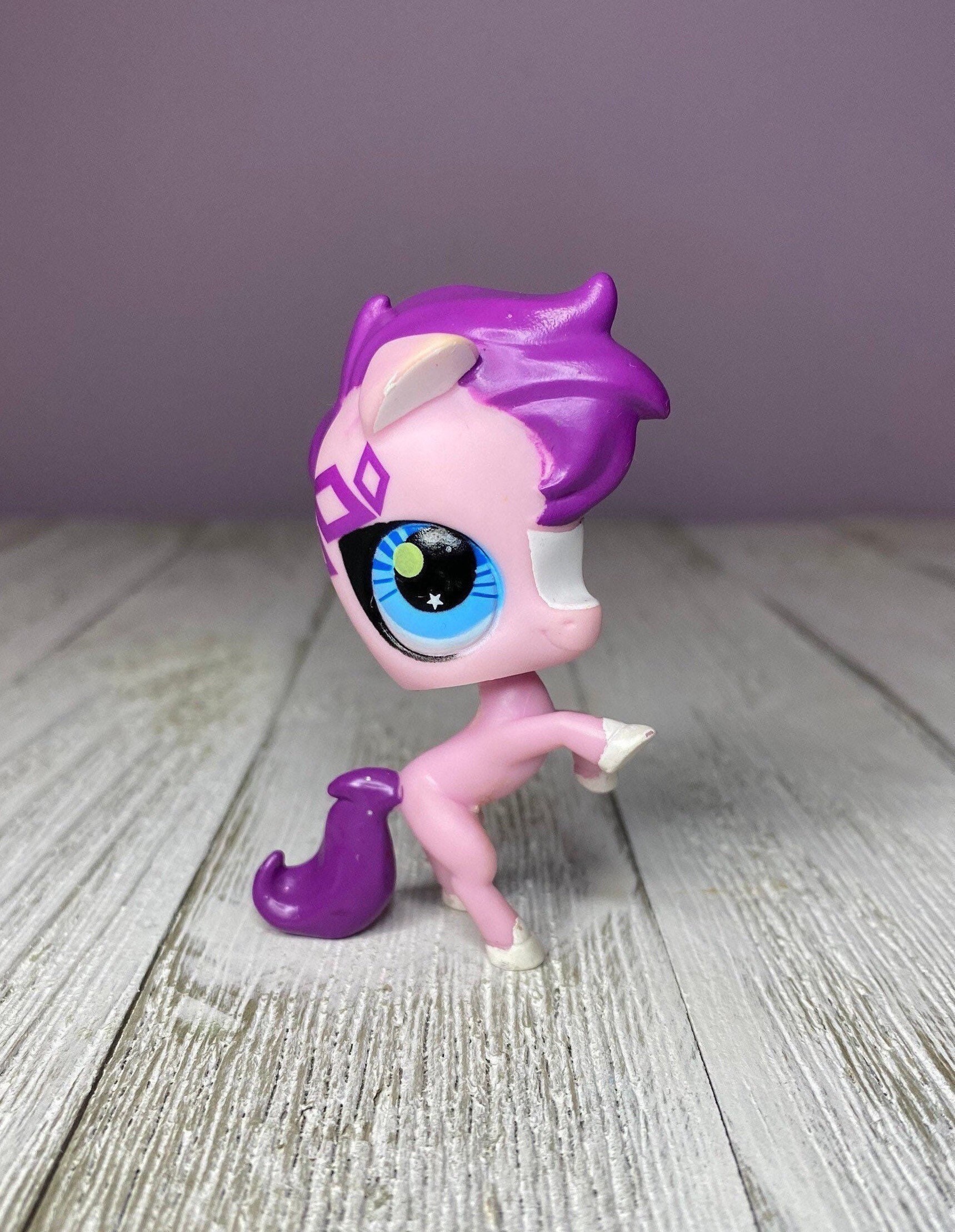 LPS Purple Horse Totally Talented (Hasbro 2011, Littlest Pet Shop) See  Description - Main Image