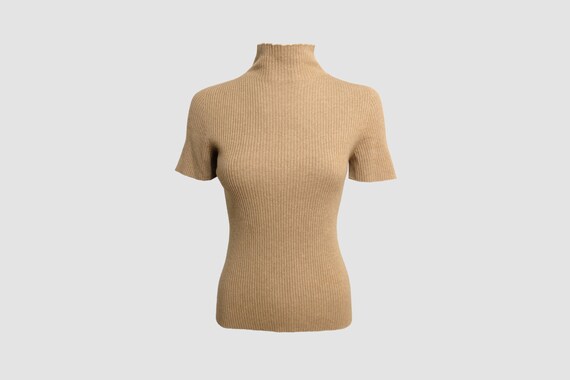 brown short sleeve turtleneck