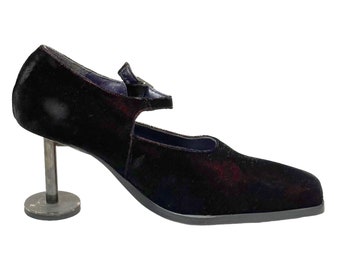 Vintage 90s Velvet Heeled Shoes (Size UK 5 EU 38 US 7.5)