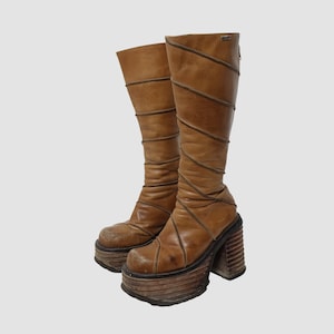 Vintage 90s does 70s 'El Dantes' Brown Leather Platform Boots (Size UK 4.5 EU 37.5 US 7)