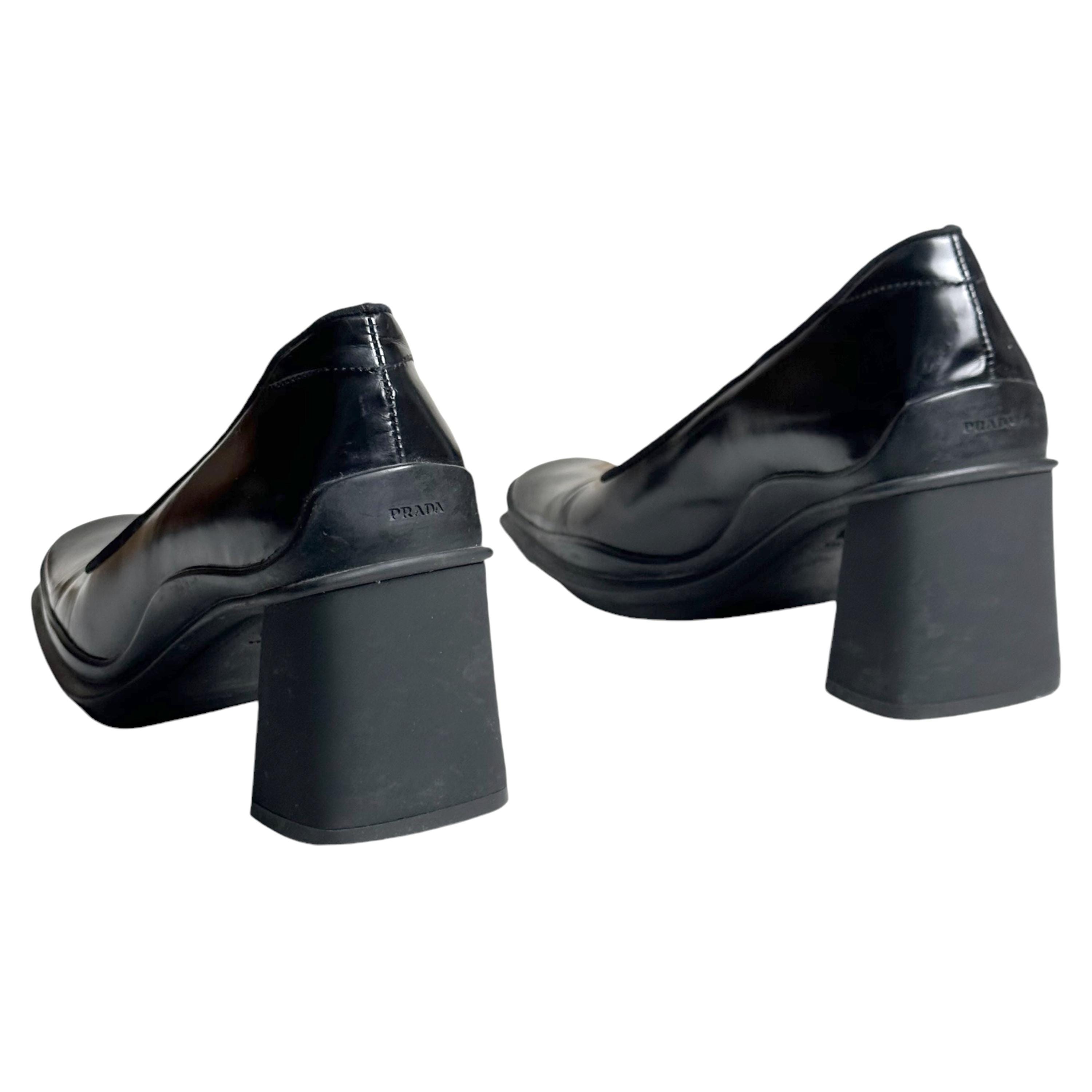 Vintage 90s 'prada' Square Toe Heels (size UK 3.5 EU 36.5 US Vintage 90s 'prada' Square Toe Heels (size UK 3.5 EU 36.5 US
