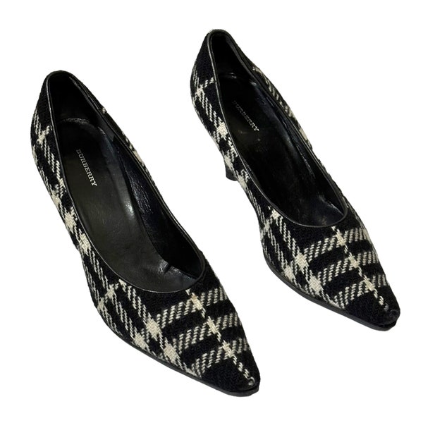 Vintage 00s 'Burberry' Heeled Shoes (Size UK 7 EU 40 US 9.5)