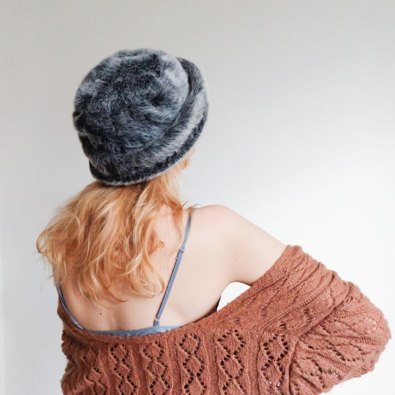 Vintage 90s Grey Faux Fur Bucket Hat