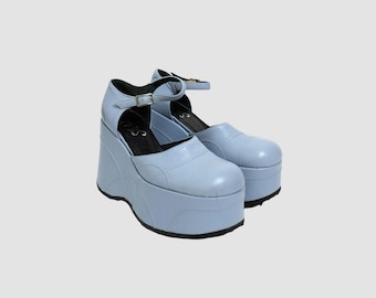 Vintage 00s Light Blue Platform Shoes (Size UK 3 EU 36 US 5.5)