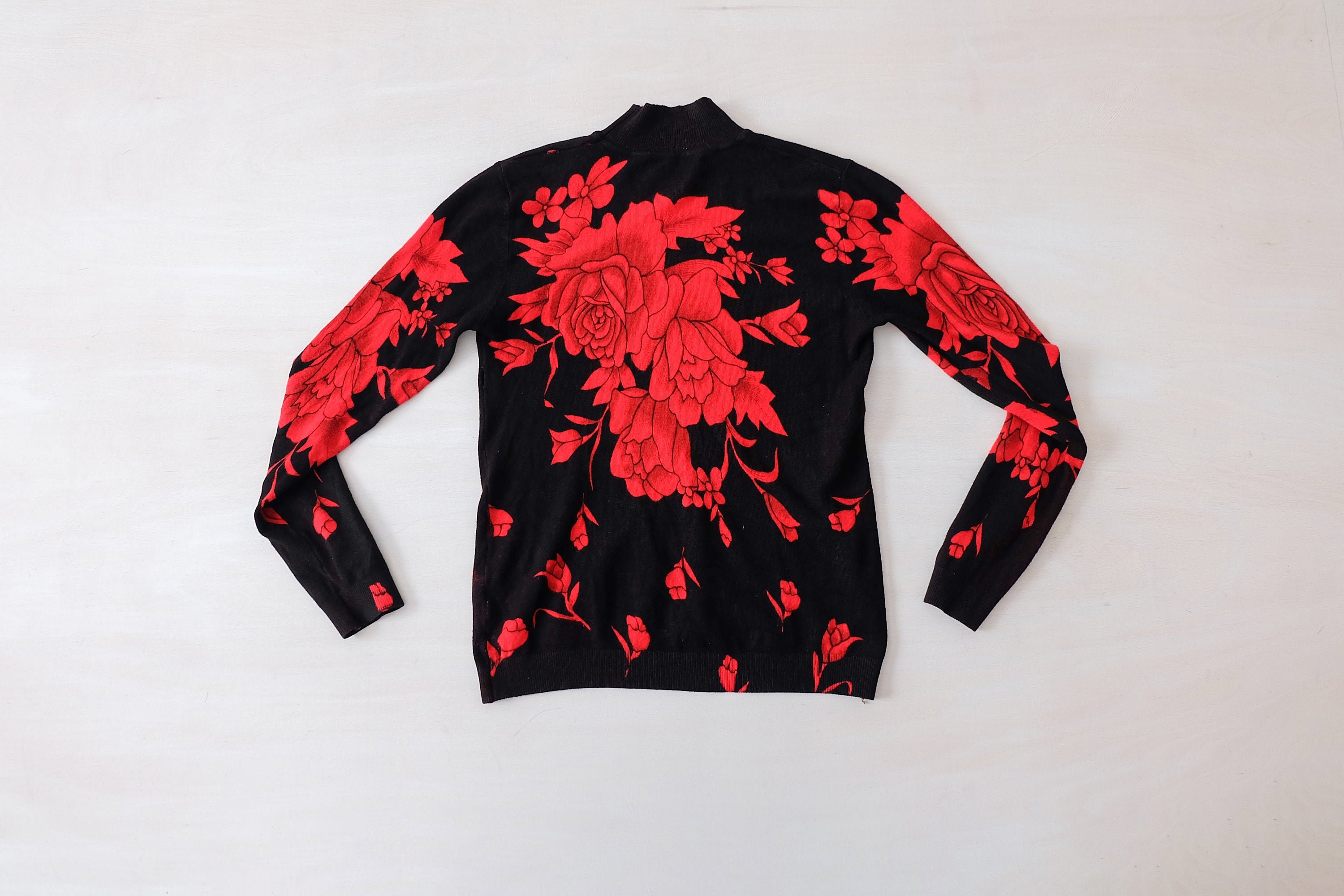 Image of Vintage S Black & Red Floral Turtleneck Top