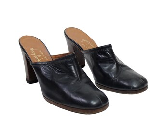 靴 Vintage Miu Miu leather mules Vintage Miu Miu Mules – ChezCharlene
