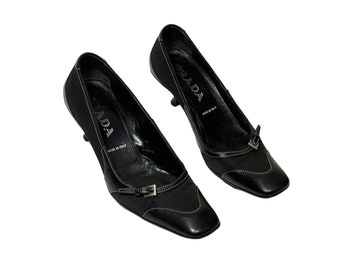 Vintage 00s &#39;Prada&#39; Black Kitten Heels (Size UK 4 EU 37 US 6.5)