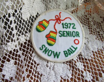Vintage 1972 Girl Scout Patch