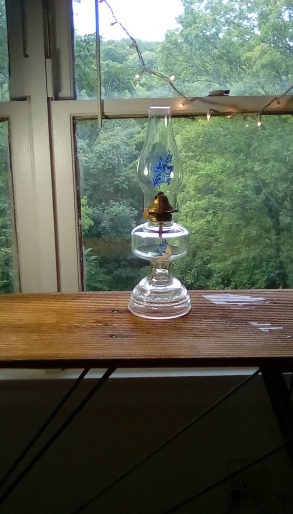 Vintage Oil Lamp Lantern Cornflower Blue Fl Flowers Roses - Vintage Green Glass Oil Lamps Vintage Oil Lamp Lantern Cornflower Blue Fl Flowers Roses - Vintage Green Glass Oil Lamps
