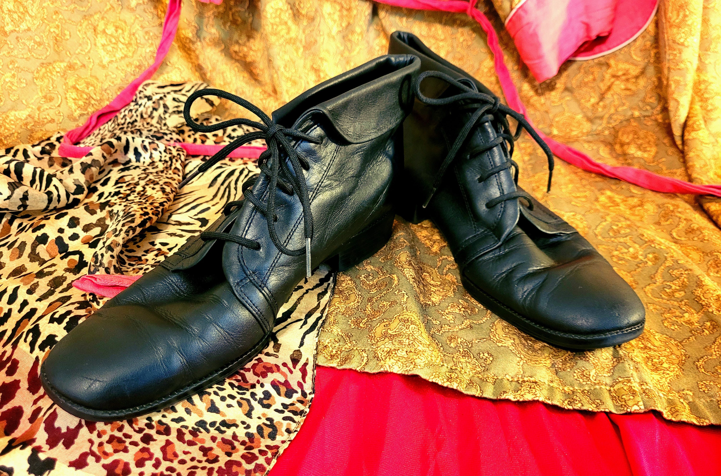 Leather pixie boots uk hot sale