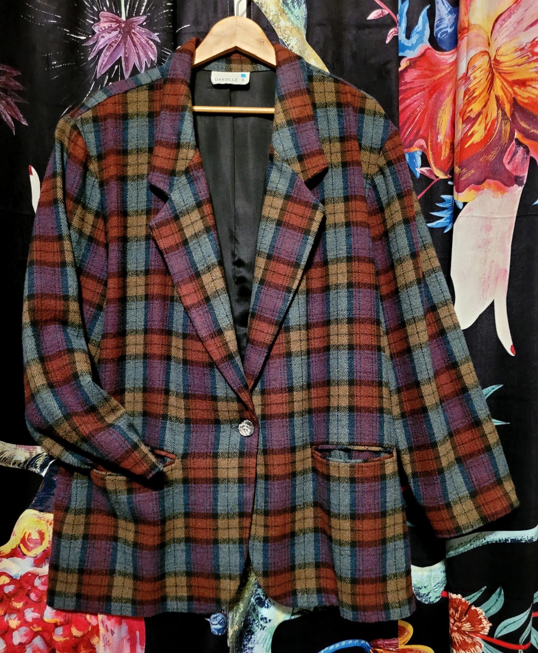 Vintage 90s Wool Blend Soft Plaid Blazer In Olive Burgundy Dusty Blue vintage-90s-wool-blend-soft-plaid-blazer-in-olive-burgundy-dusty-blue