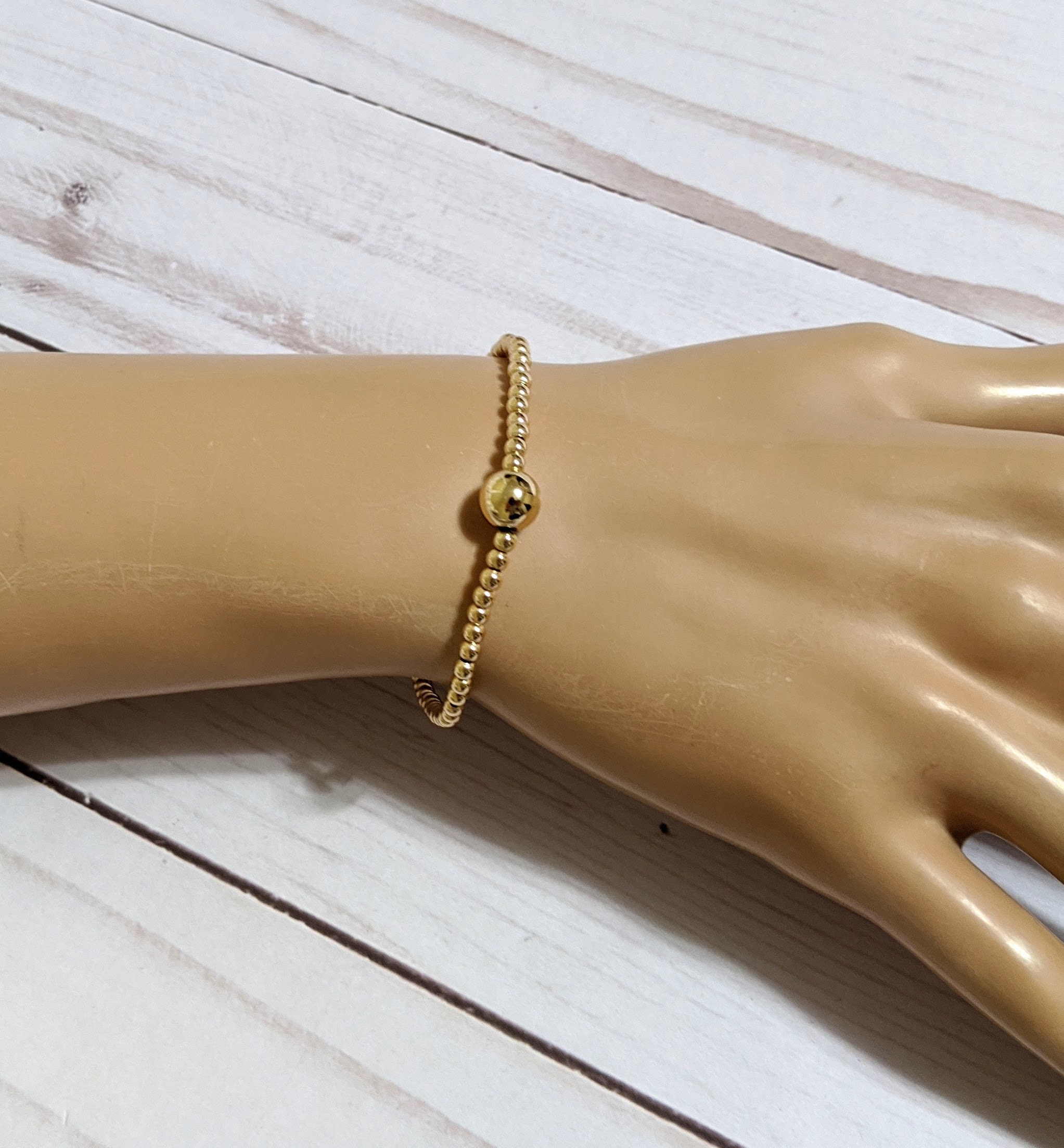 Gold Bracelet I // made of 8mm and 3mm Gold Filled Beads | Etsy