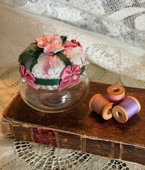 Pink & Green Floral Flowers Pincushion Jar