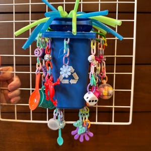 Mülltonnen Spielzeug für Zuckergleiter, Kleintiere